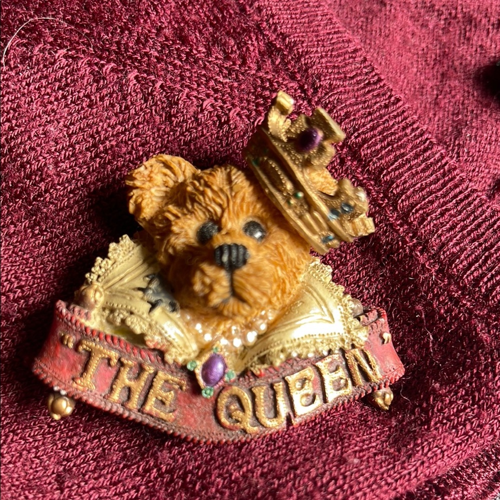 The Queen Bear Brooch
